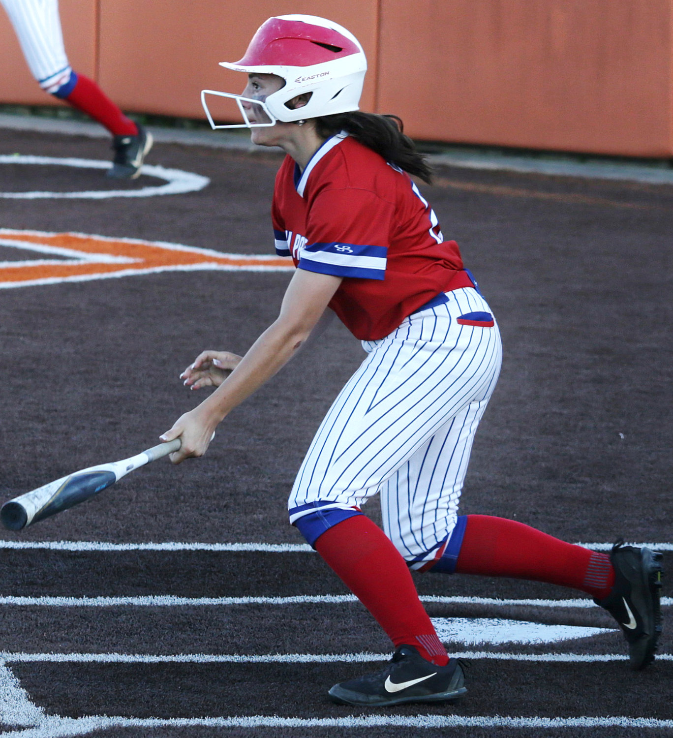 Alba-Golden's Rylee Wilcoxson delivers the game winning base hit in
the top of the eighth.